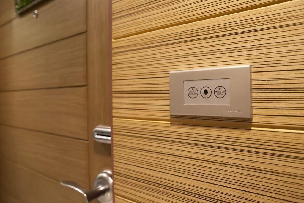 Eleven Avenue Suites Bangkok Zewnętrze zdjęcie
